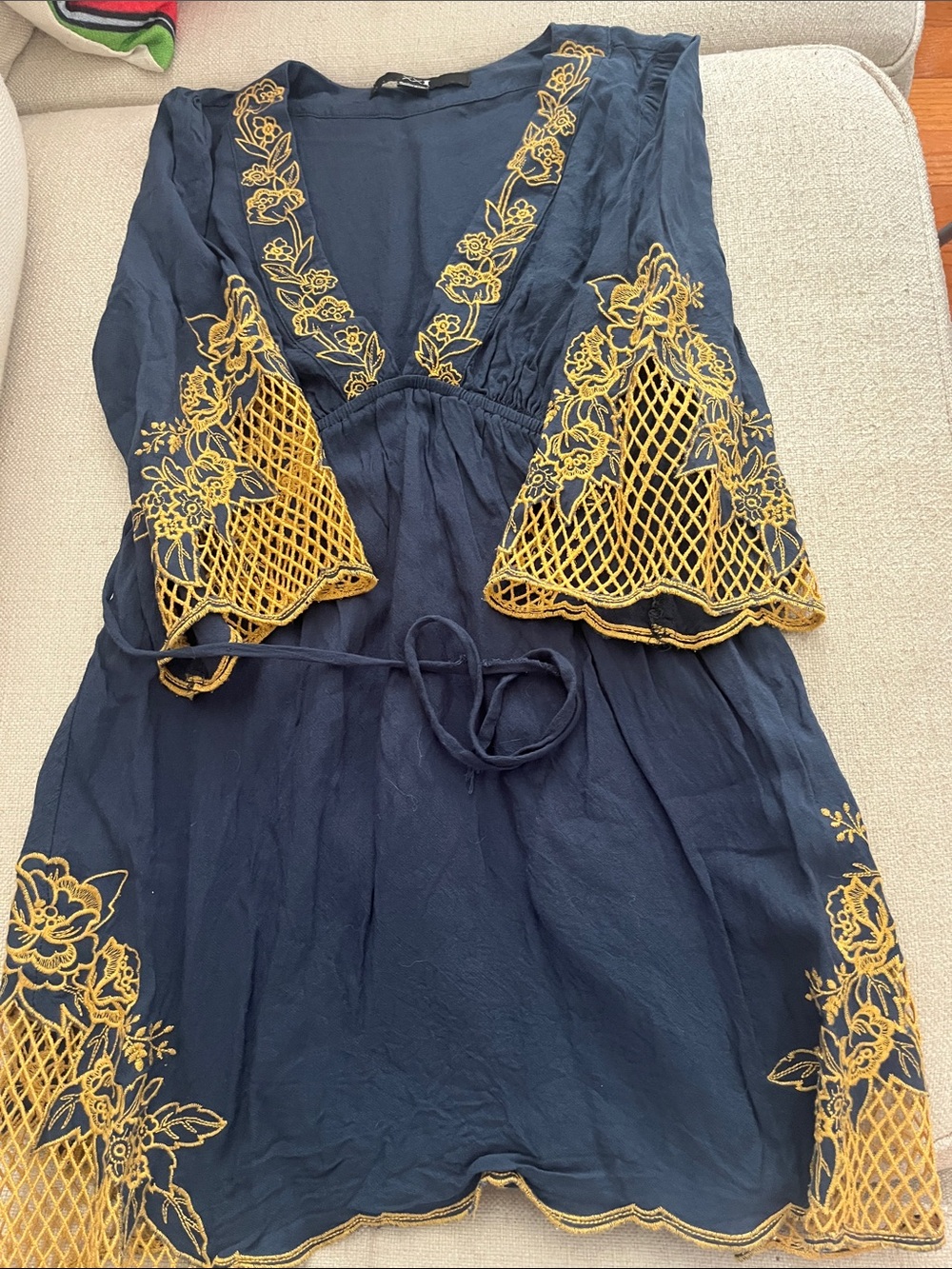 XXI Navy gold Top Dress Contrasting Trim size S rayon soft light material